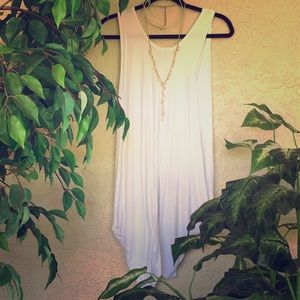 Gorgeous White sleeveless T-shirt dress